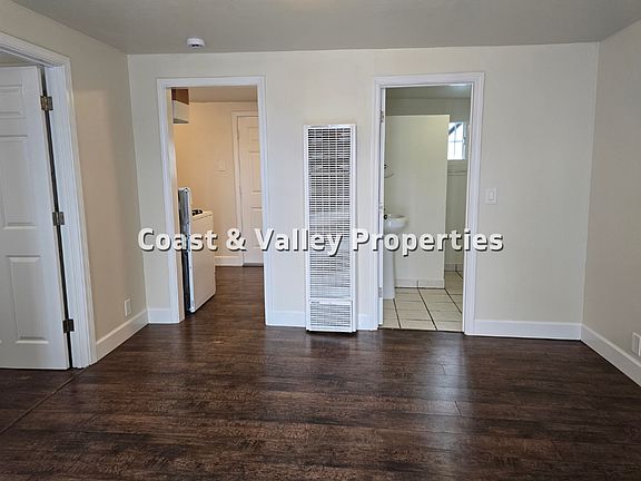 2nd image of 31 Buena Vista St