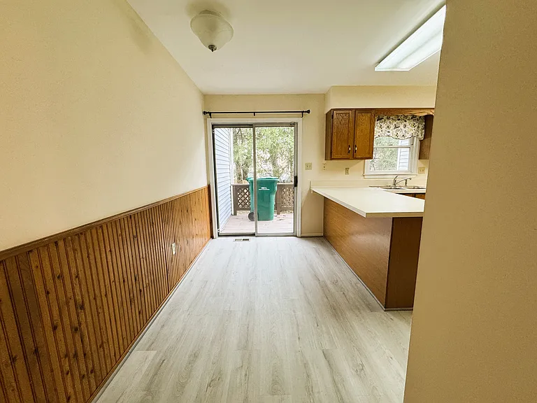 124 Eaglesmere Cir #20 — Photo 7