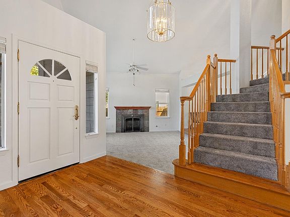 4th image of 9570 Vancouver Lane