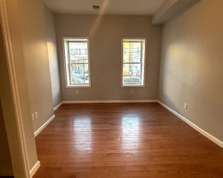 146 Ripley Pl #1L — Photo 7