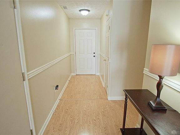 3rd image of 9936 Whispering Pine Dr
