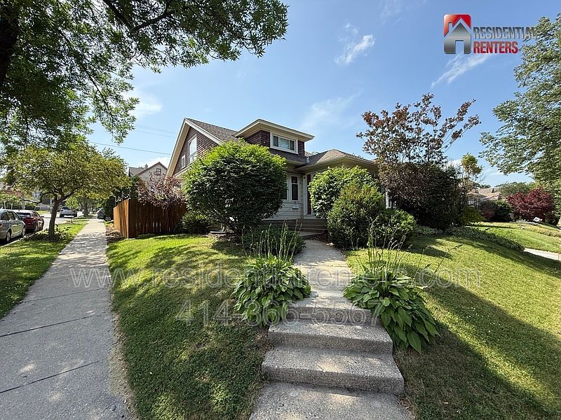 1st image of 2203 N 68th St