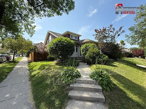 2203 N 68th St Photo 1