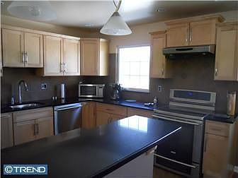 5th image of 113 Easton Ct
