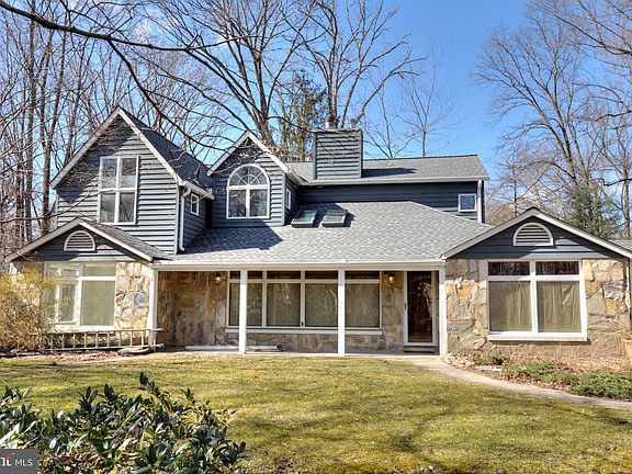 2nd image of 3728 Linda Ln