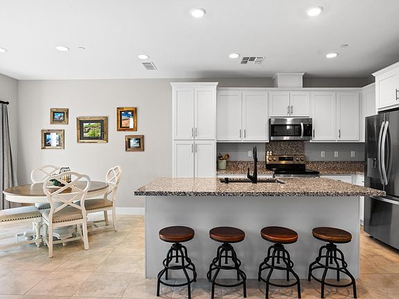 4th image of 1212 Del Rancho Way