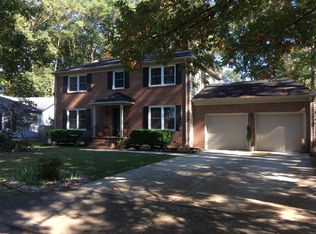 595 Minuteman Dr, Newport News, VA 23602