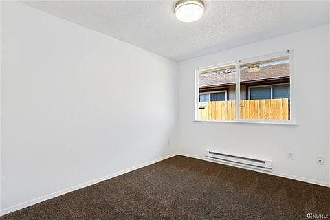3rd image of 1427 E 52nd St