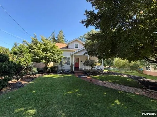 172 Godwin Avenue, Wyckoff, NJ 07481