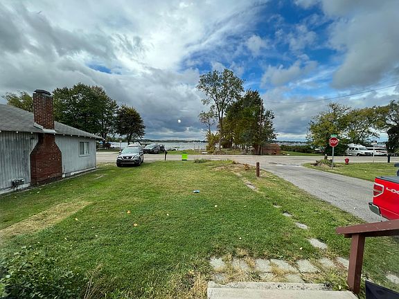 5th image of 1501 E Lake Dr