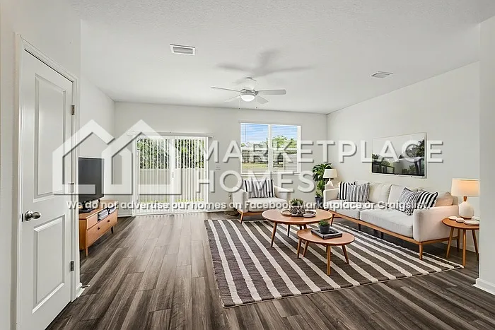 11898 Sylvia St — Photo 10