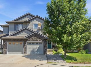 28 Wellington Pl, Fort Saskatchewan, AB T8L 0G2