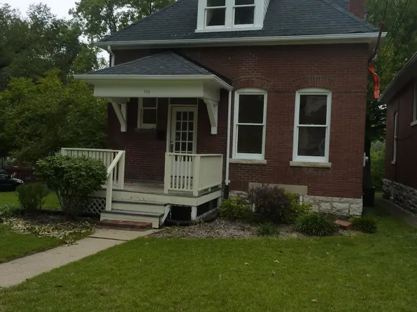 703 Tuxedo Blvd, Saint Louis, MO 63119
