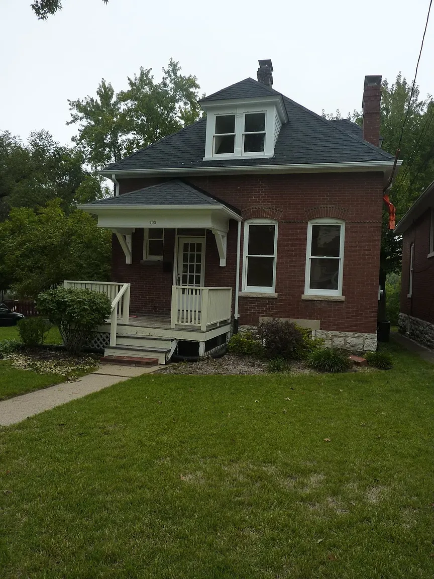 703 Tuxedo Blvd photo 1