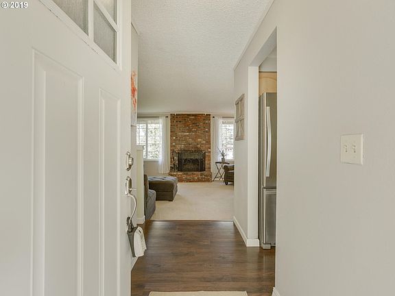 4th image of 19486 Wilderness Dr