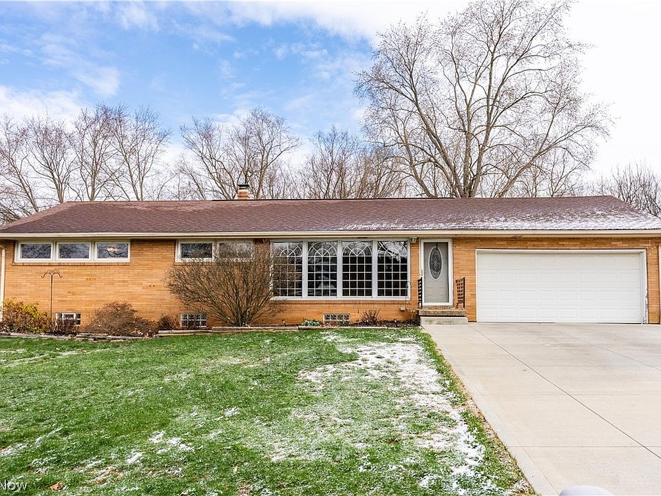 1st image of 3939 Thunderbird Cir NW