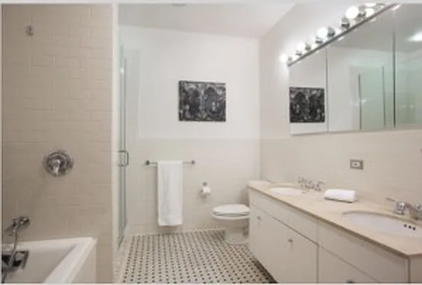 Sold by Avenue Real Estate | media 8