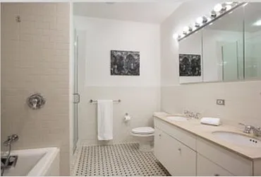 Sold by Avenue Real Estate