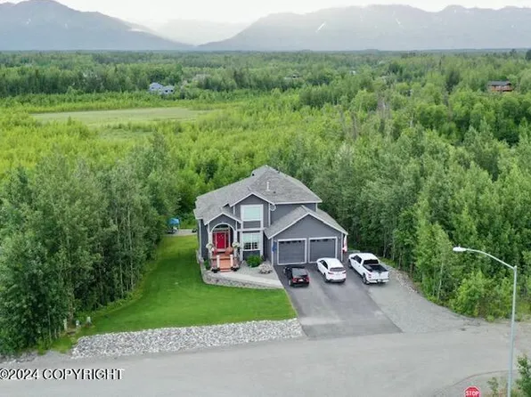 9529 E Spring Creek Cir, Palmer, AK 99645