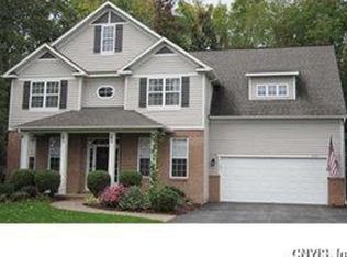 7838 Halsey Ln, Baldwinsville, NY 13027