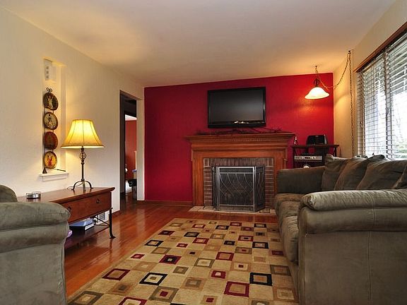 2nd image of 5729 Smith Dr