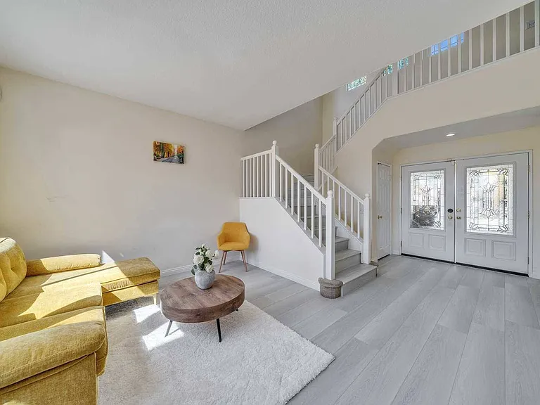 21585 Del Amo St — Photo 5