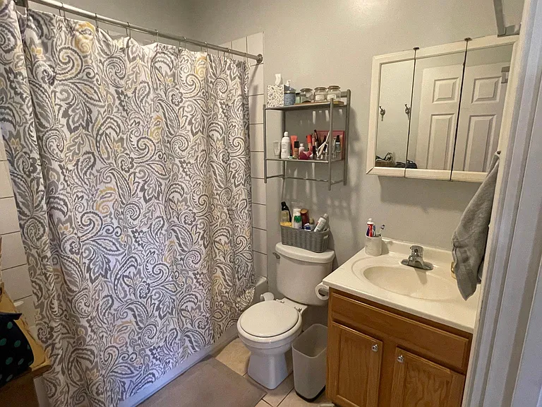 733 N Noble St #3R — Photo 11