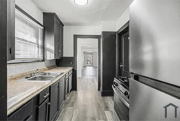 2 bed, 1076 sqft, $1,250 — Photo 4