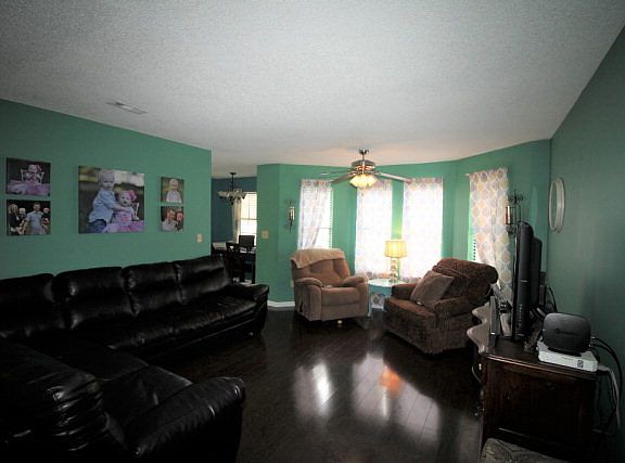 5th image of 4101 Melrose Dr