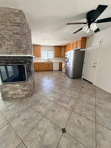 1570 Goodwin Dr Photo 1