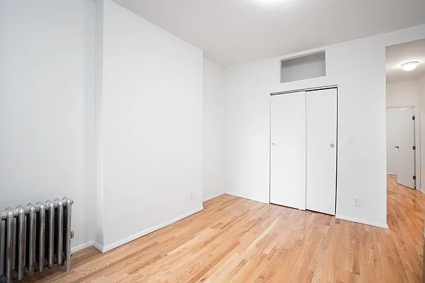 Rented by Waldstar Real Estate LLC | media 14