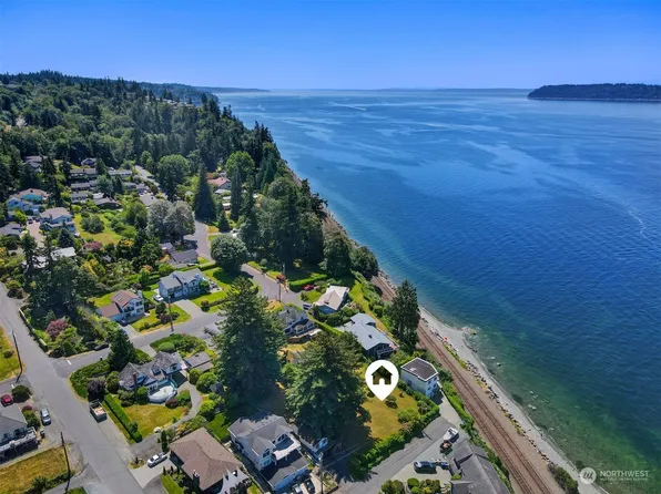 405 4th Street, Mukilteo, WA 98275