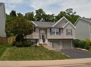 147 Oak Brook Cir, Pittsburgh, PA 15220