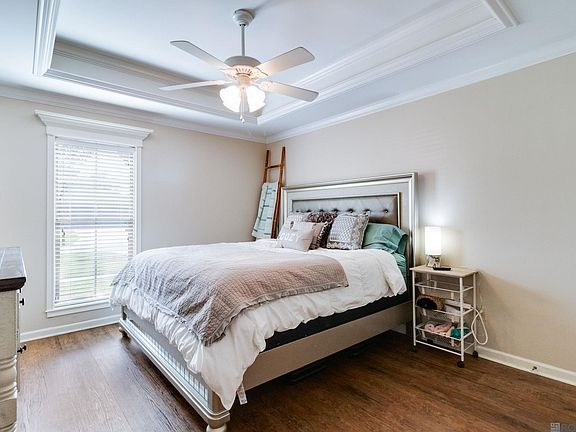 5th image of 215 Harvest Pointe Cir