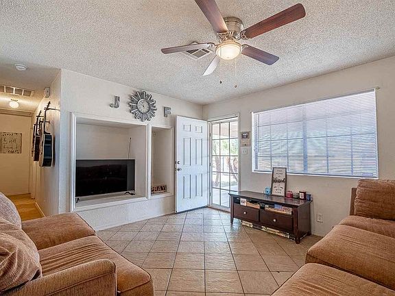3rd image of 4797 W 19th Pl