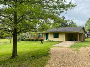 61 Louis Keller Rd, West Point, MS 39773