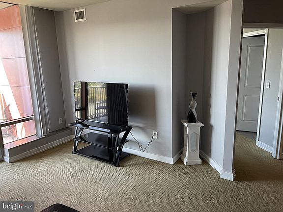 3rd image of 105 Christina Landing Dr APT 507