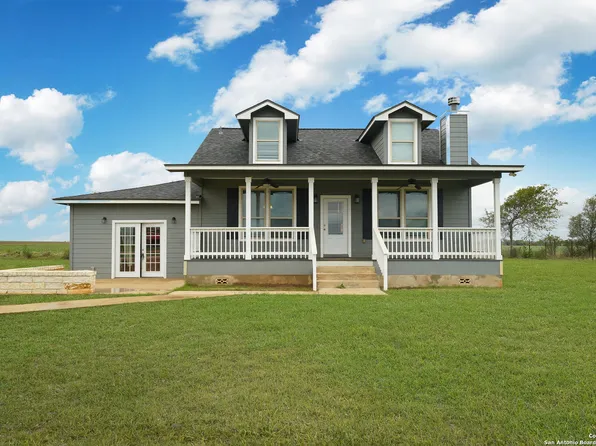 4115 COUNTY ROAD 136, Floresville, TX 78114