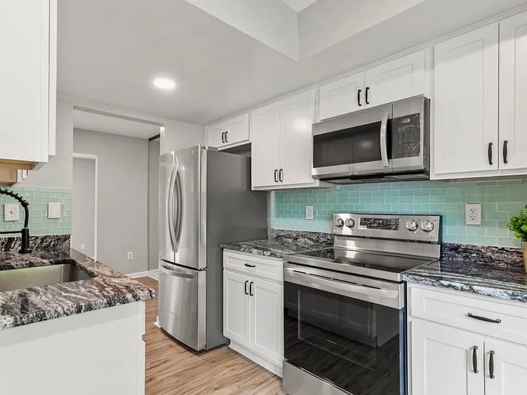 McFarland Dr — Photo 3