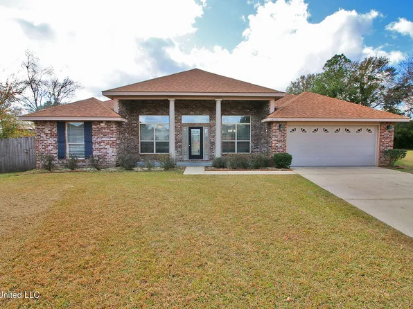 13821 Windwood Ct, Gulfport, MS 39503