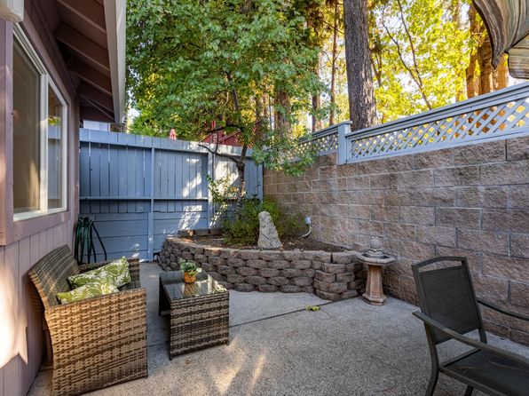 118 Carriage Ln, Grass Valley, CA 95949