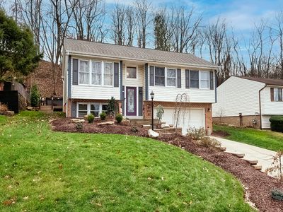 1268 Armstrong Dr, South Park, PA, 15129