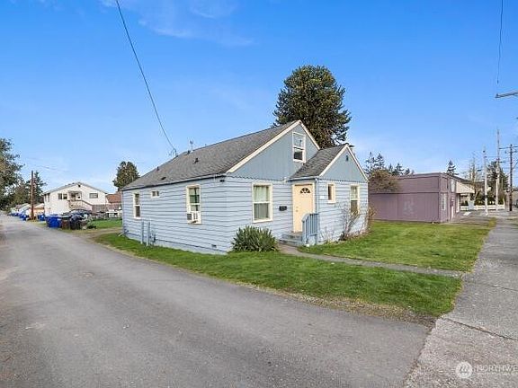 2nd image of 3013 19th Street