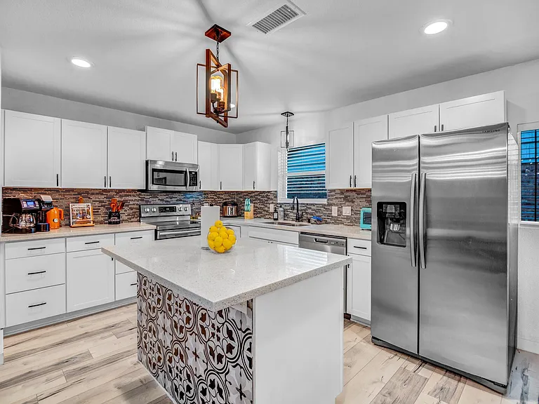 5918 Lattimer Dr — Photo 8