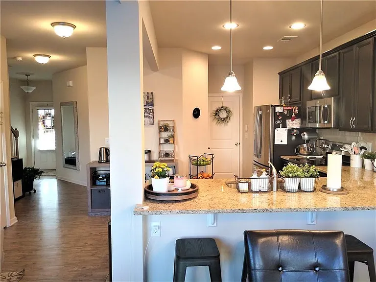 1575 Brookmere Way — Photo 6