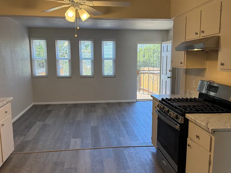 6534 Kelly St — Photo 16