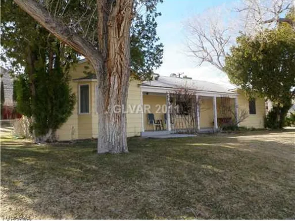17 Cottonwood Dr, Blue Diamond, NV 89004