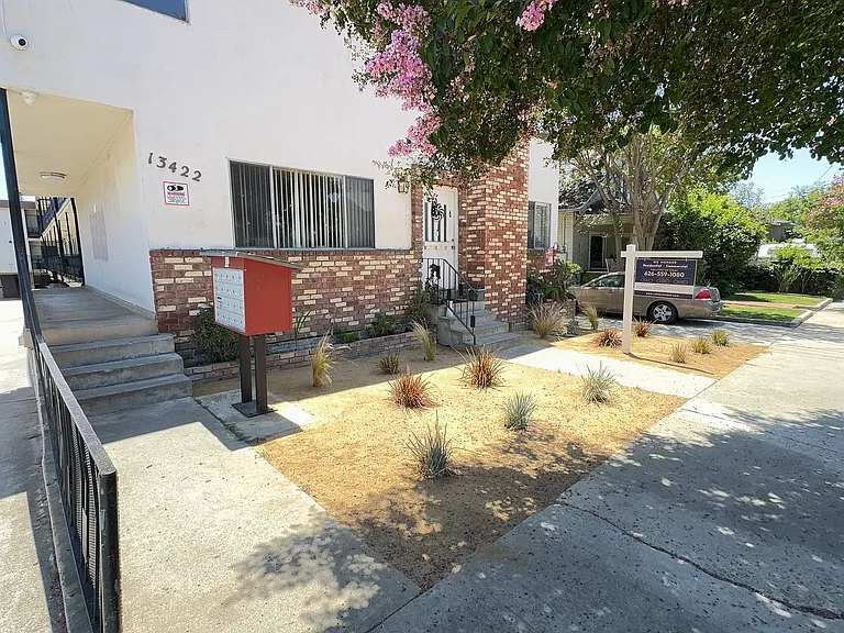 13422 Camilla St — Photo 33