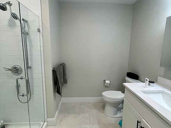 3rd image of 200-204 Old Colony Ave #509D
