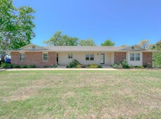 3788 N Enterprise Rd, Ponca City, OK 74604